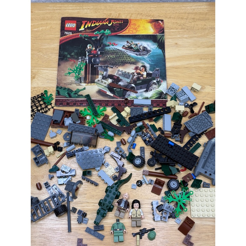 LEGO Indiana Jones River Chase 7625 Minifigures Manual Crocodile Set Pieces